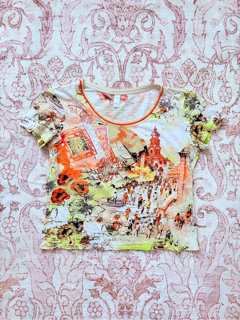 Scenic Print Short Sleeve Tee in Orange & White - Casual Women's Top